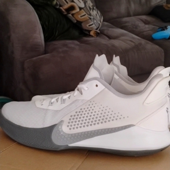 Nike Other - Nike Zoom Kobe Mamba Fury White Size 12